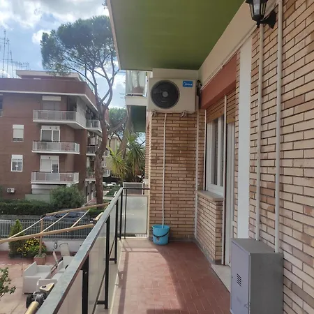 La Casa Di Marina Vicino Al Gemelli E Metro A روما